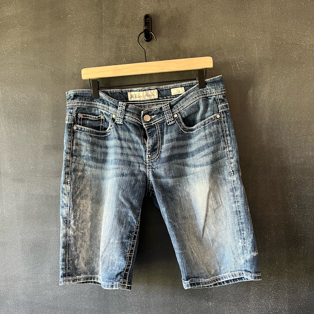 BKE Buckle Men's Blue Denim Shorts SIZE 33